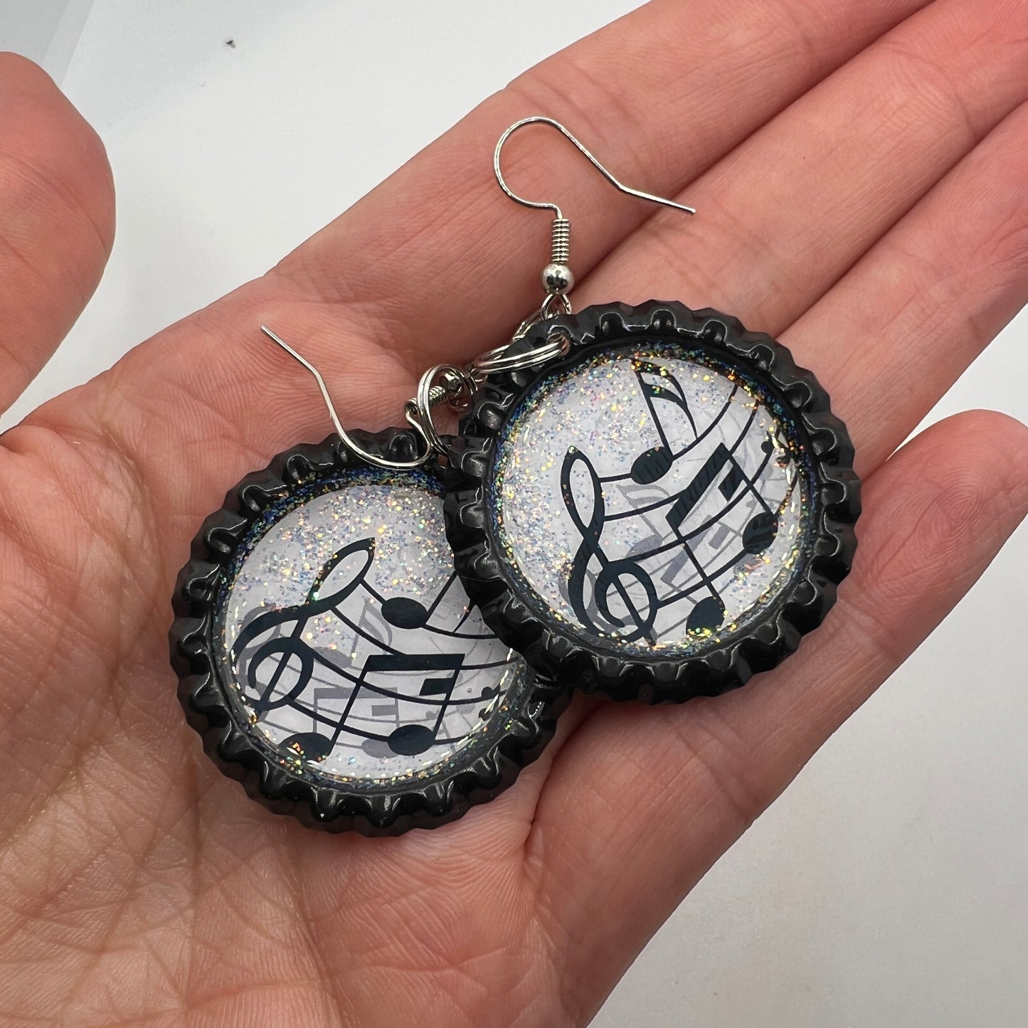 Music Note Bottle Cap Earrings โ Glitter Resin Dangle Jewelry for Musicians & Music Lovers