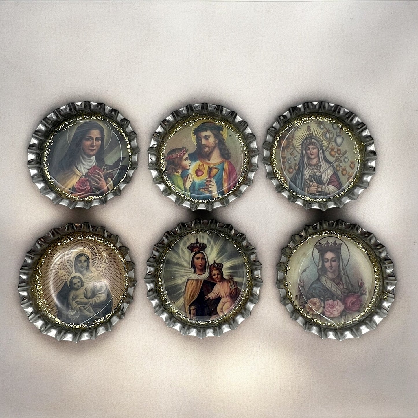 Catholic Bottle Cap Magnets – Sacred Heart, Virgin Mary & Saints – Religious Resin Magnet Set with Gold Glitter – Spiritual Decor