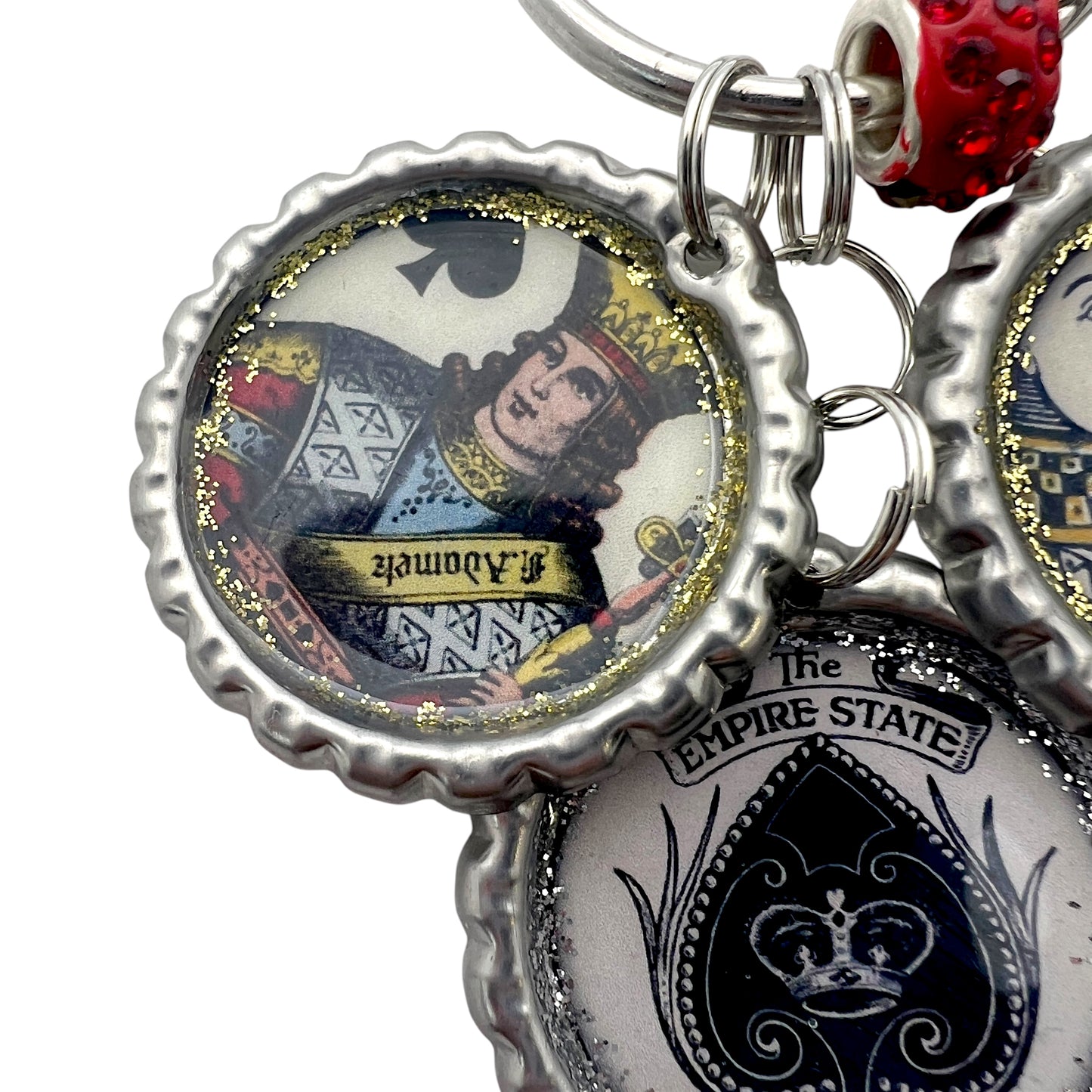 Vintage Playing Card Keychain β Handmade King & Queen Bottle Cap Charm with Glitter