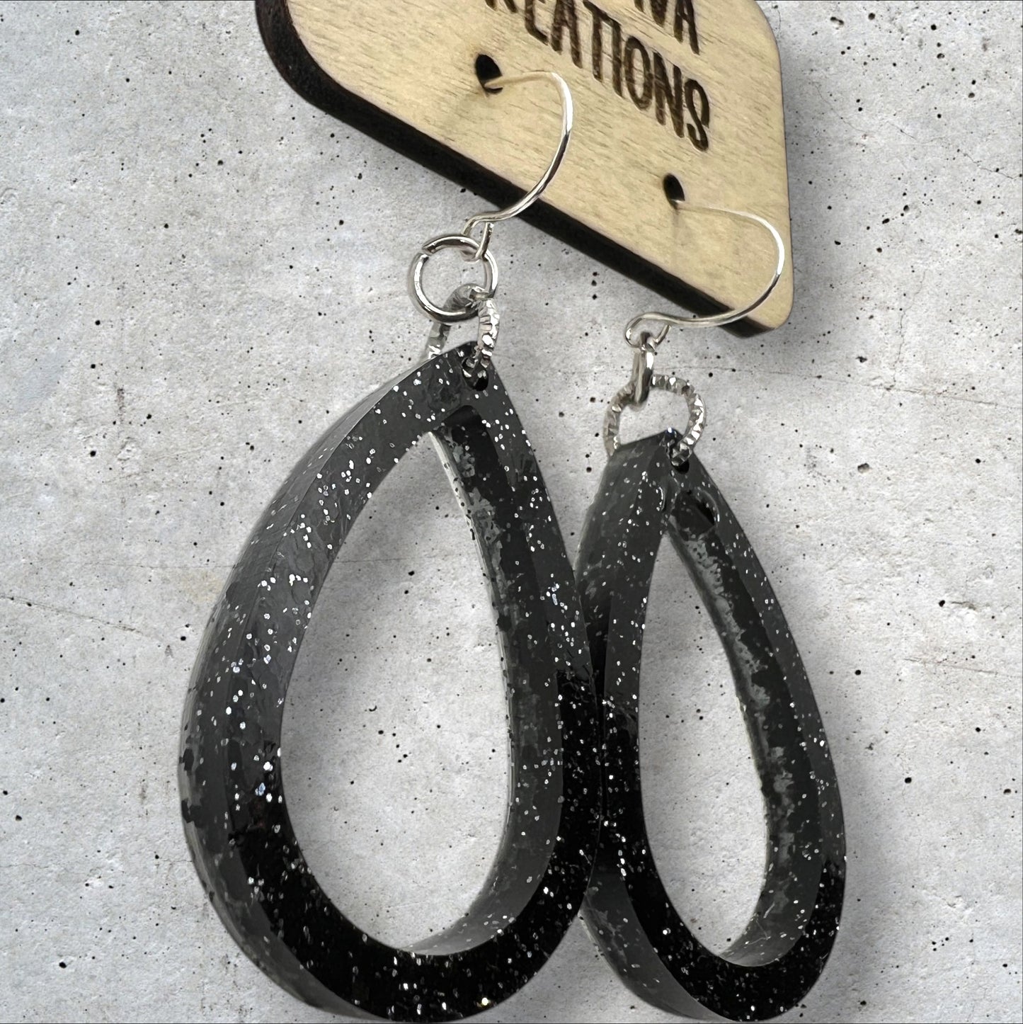 Black & Silver Open Teardrop Resin Earrings