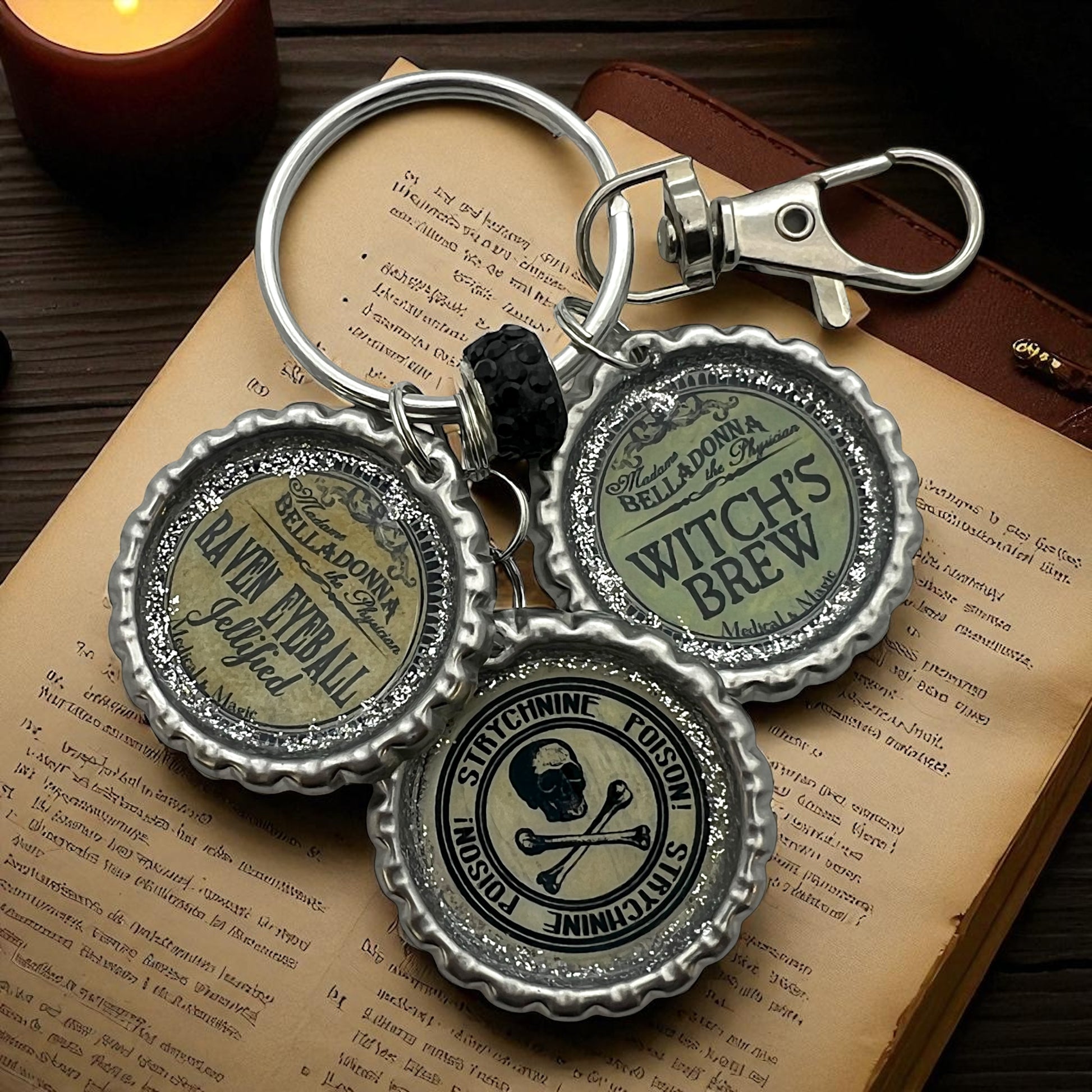 Halloween Potion Bottlecap Keychain – Witch, Raven & Poison Charms