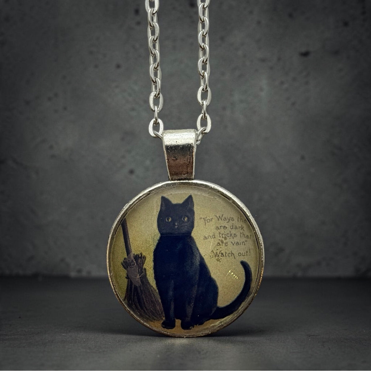 Black Cat Witch Necklace – Vintage Halloween Pendant, 24” Chain