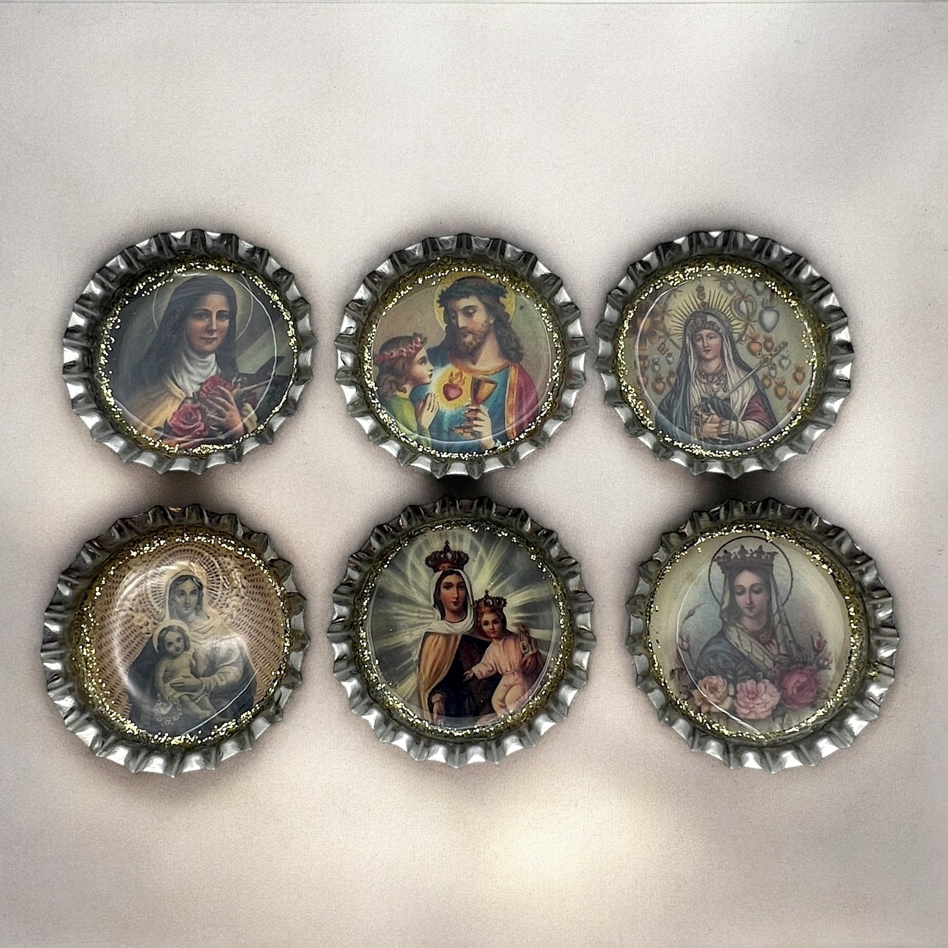 Catholic Bottle Cap Magnets – Sacred Heart, Virgin Mary & Saints – Religious Resin Magnet Set with Gold Glitter – Spiritual Decor