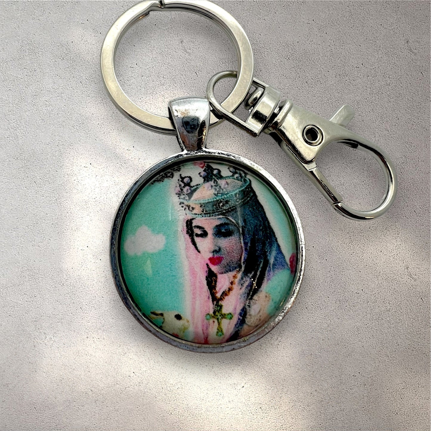 Virgin Mary Crowned Keychain