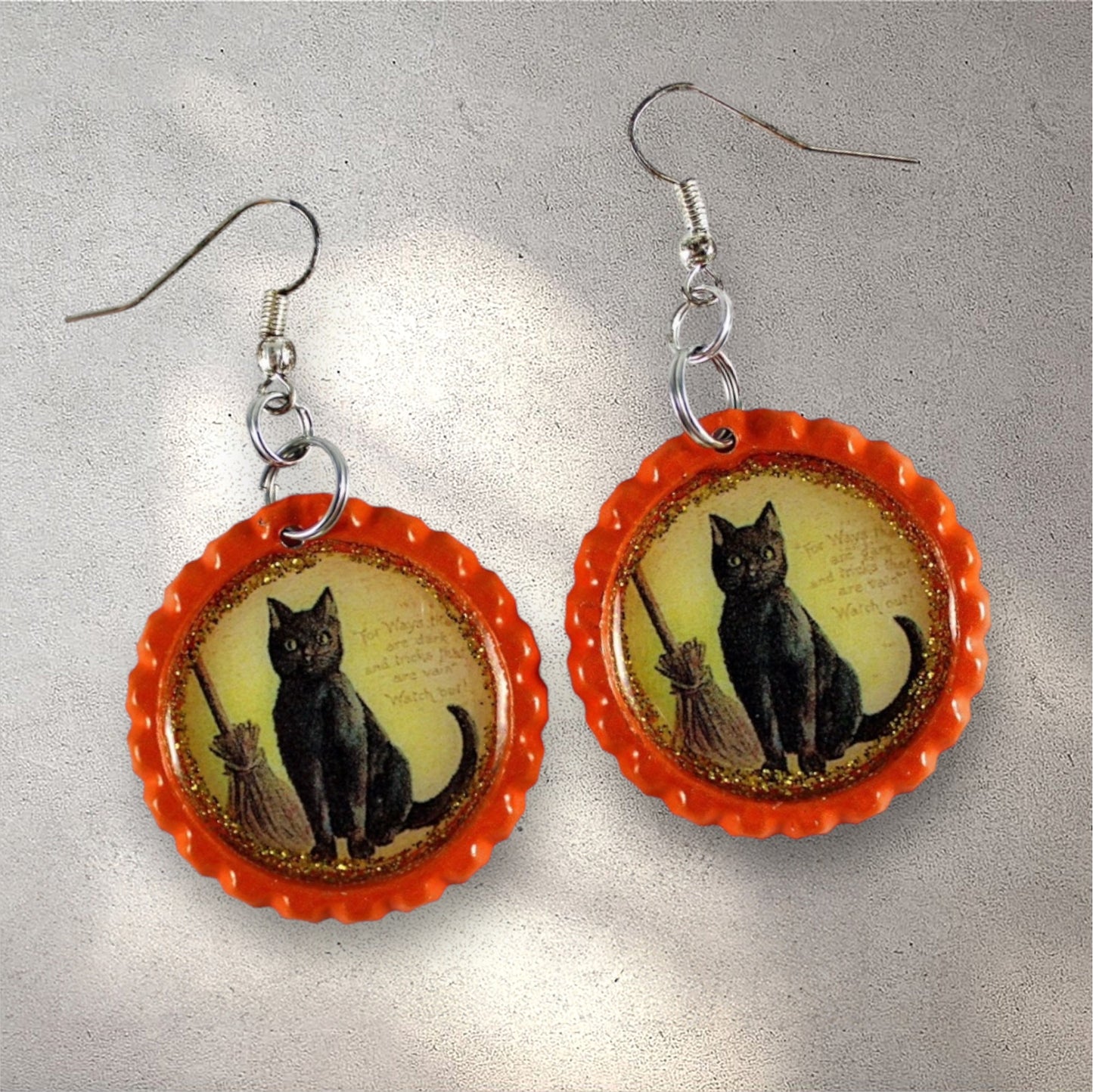 Halloween Black Cat Bottle Cap Earrings – Handmade Vintage Spooky Jewelry