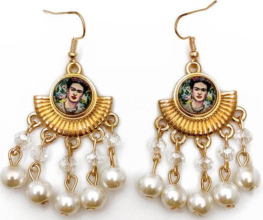 “Frida” Pearl Earrings